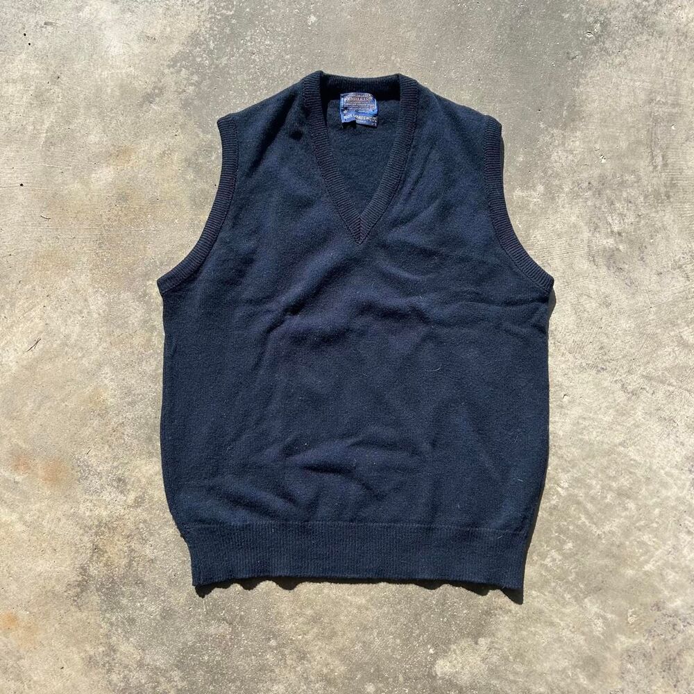 Pendleton Men's Black and Navy Gilet